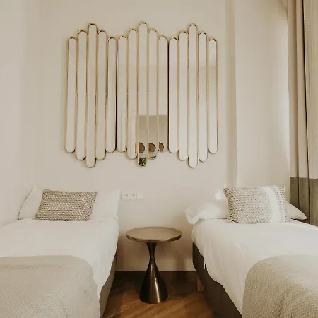 Comfy Aparthotel *