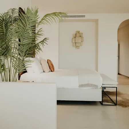 Comfy Aparthotel *